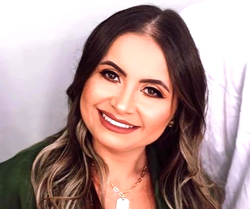 Cilene está virando a página do seu livro da vida!!!