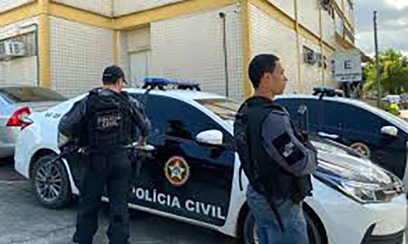 Ladrões fazem ‘limpa’ em loja e furtam roupas, semijoias e bolsas