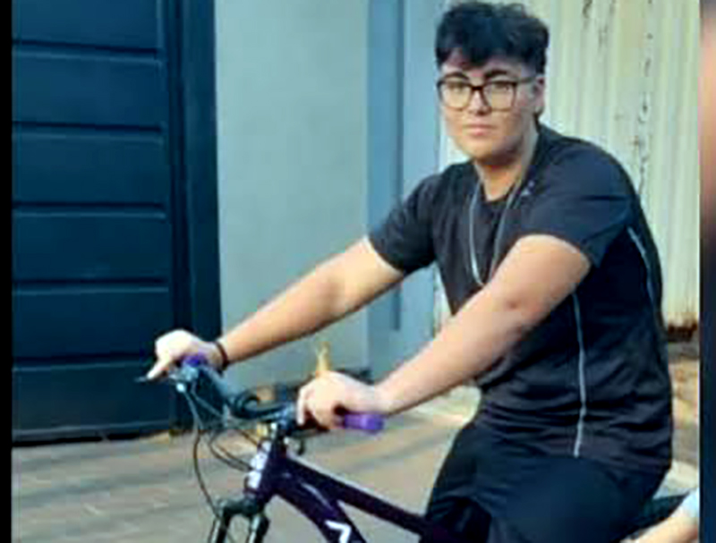 Ciclista de 16 anos morre após bater na lateral de caminhão em Jales