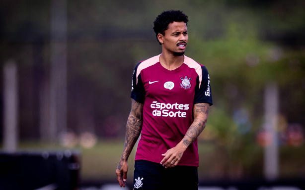 Volante é desfalque do Corinthians contra o Flamengo por cláusula contratual